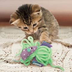 KONG Pull-A-Partz Yarnz Cat Toy